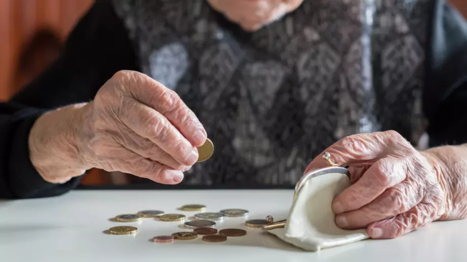 От 1 юли социалната пенсия за старост се увеличава с 5 на сто