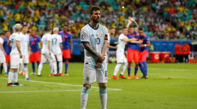 ВИДЕО: Разочароващите отигравания на Меси, които можеха да донесат победата на Аржентина
