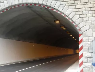 Движението за София в тунел „Траянови врата“ ще е в една лента 