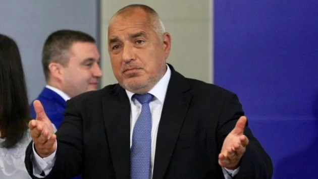 Борисов запази мълчание за политическите дарения от държавни фирми