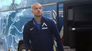 Ейолфсон е на часове от трансфер, но оставя Левски без стотинка?