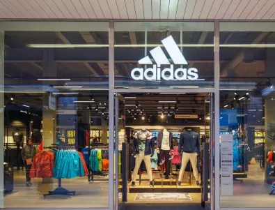 Adidas намалява наполовина прогнозата за приходите, след раздялата с рапъра Кание Уест