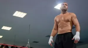 {{ otherArticle[0].article.title }}