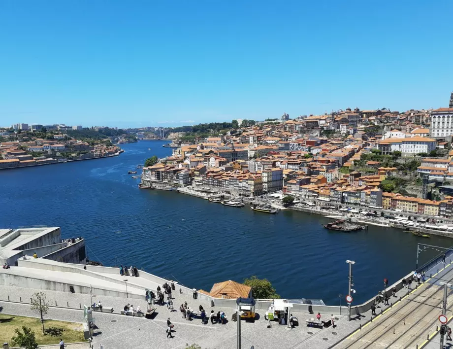 Извън Лисабон: Кой е най-големият град в Португалия