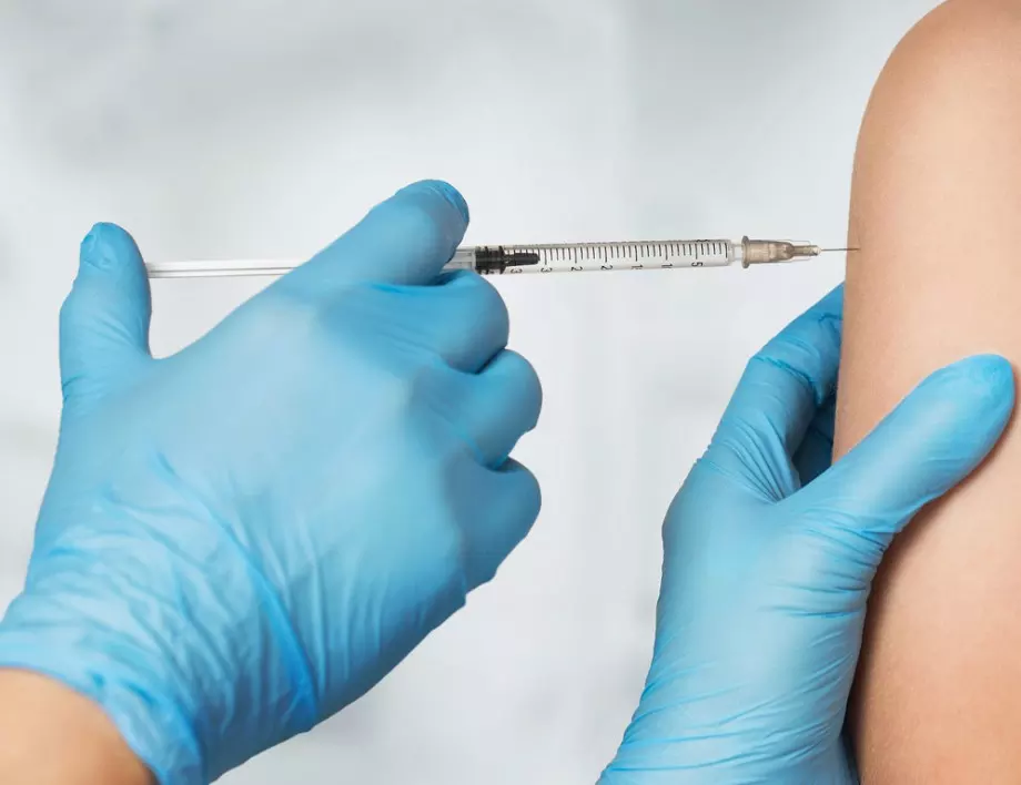 Белгийски вирусолог: Най-лошото би било ваксината да е задължителна 