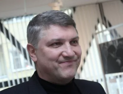 Терасата на Пламен Георгиев свали от поста шефа на строителния контрол в София