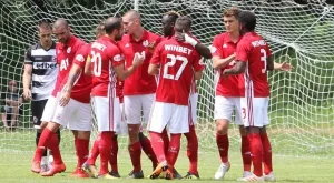 {{ otherArticle[0].article.title }}