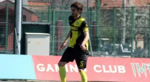 {{ otherArticle[0].article.title }}