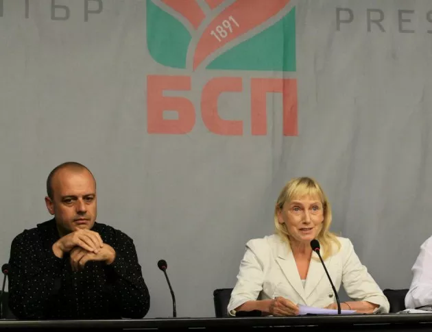 Йончева: АПИ открито се подиграва с българските избиратели (ВИДЕО)