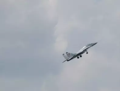 Очаква се днес за Русия да замине екипът с „черната кутия“ на падналия в Черно море МиГ-29 