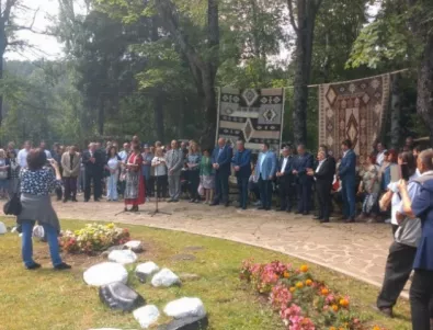 Стотици гости посрещна Котел за Фестивала на етносите, багрите и котленския килим