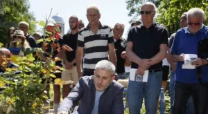 Ръководството на Левски почете паметта на Гунди и Котков