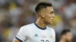 Интер позлатява една от звездите си с нов договор