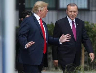 Тръмп изглежда се готви да изкушава Ердоган със 100 млрд. долара, за да се откаже от C-400