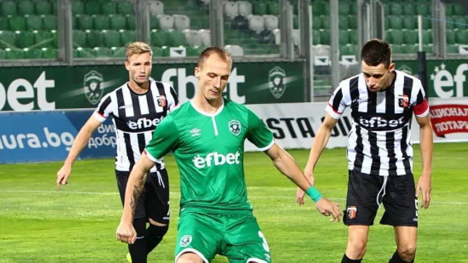 Двама от Лудогорец и по един от Локо и Ботев са сред най-добрите по постове в Първа лига