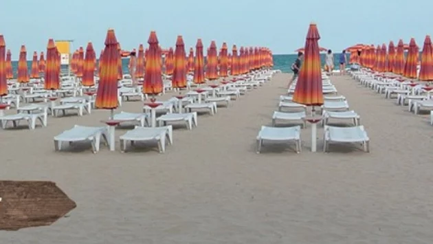 Безплатни шезлонги и чадъри за туристите на българското Черноморие?