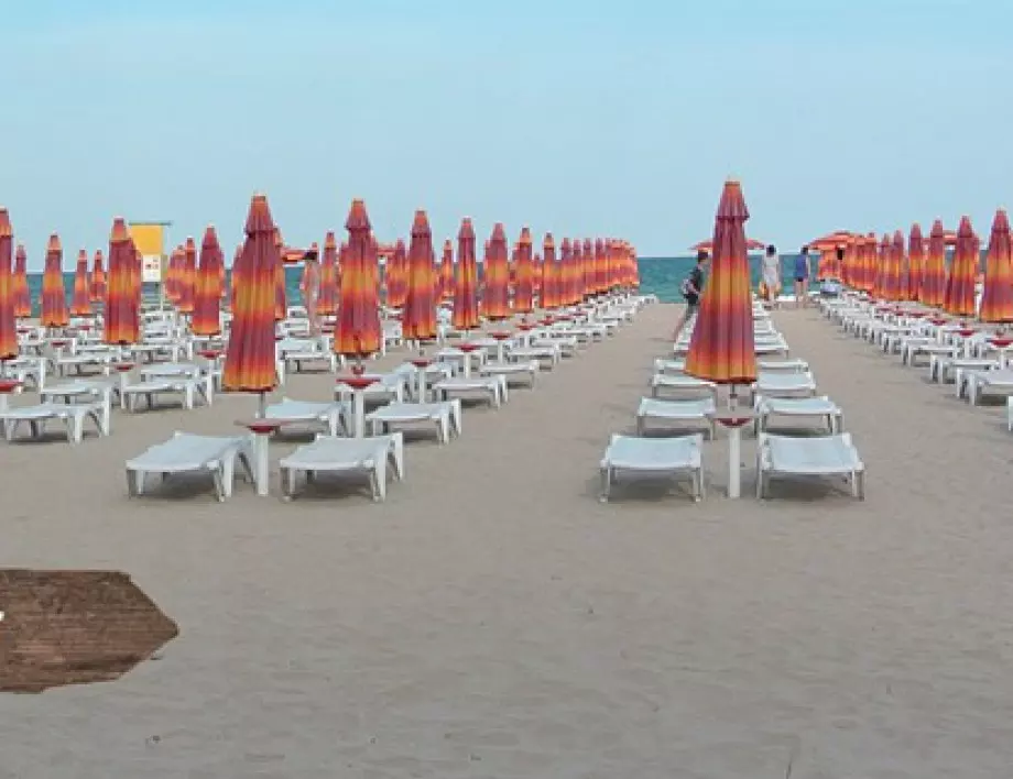 Безплатни шезлонги и чадъри за туристите на българското Черноморие?
