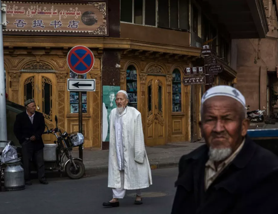 Китай кани наблюдатели от ЕС, за да видят какво е положението с уйгурите 
