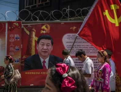 Китай превъзпитава децата на мюсюлманите в Синдзян, като им ги отнема