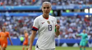 Красивата Алекс Морган със сериозни тренировки, докато е в 9-ия месец (ВИДЕО)