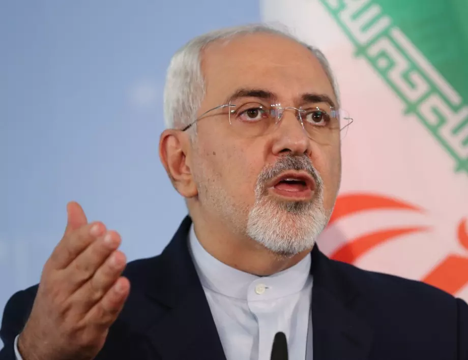 Иран иска САЩ да се върне в ядрената сделка, Тръмп удължи санкциите