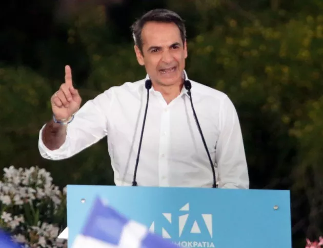 Новата власт в Гърция вече се готви за намаляване на данъците