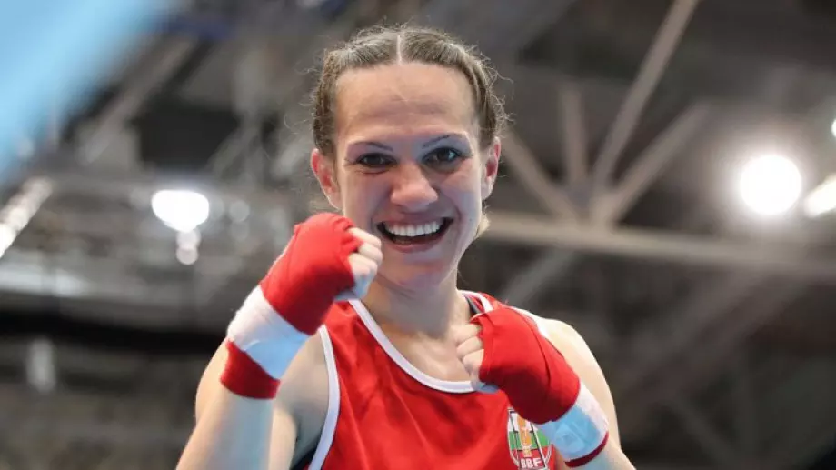 Фурорът продължава! Станимира Петрова донесе четвърти медал за България от Европейското първенство по бокс 