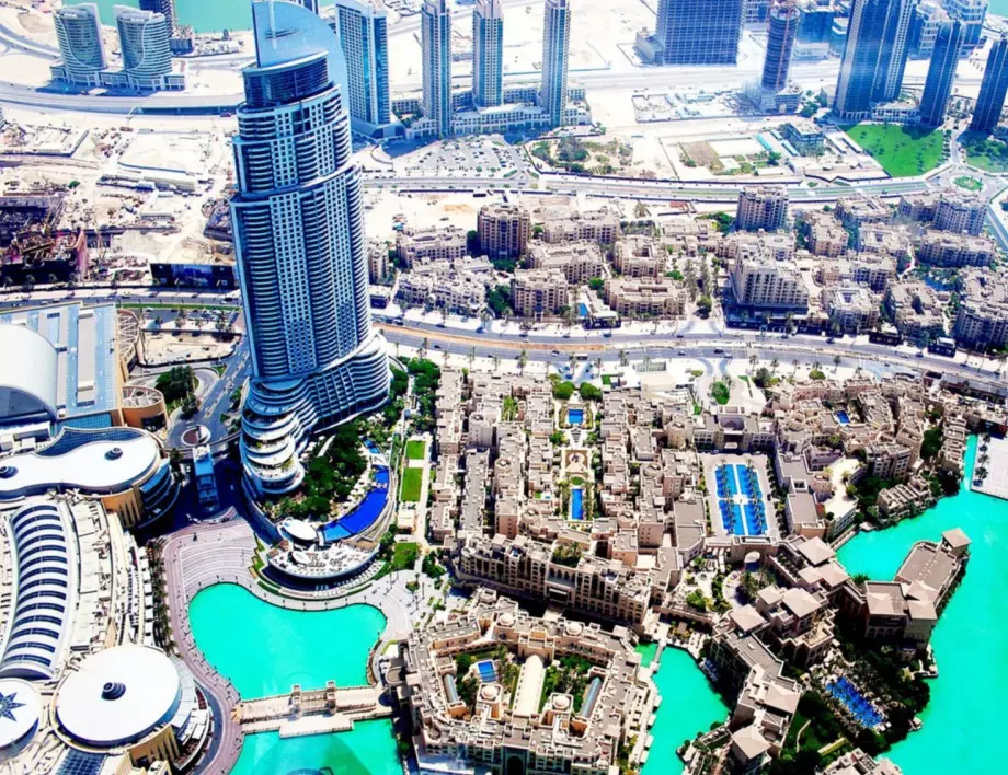 Най-високо разположеният басейн в света отвори в Дубай 