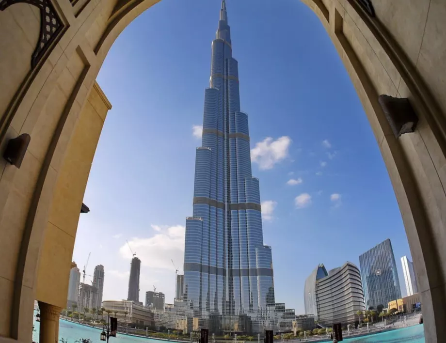 Дубай с по-строги мерки за туристи 