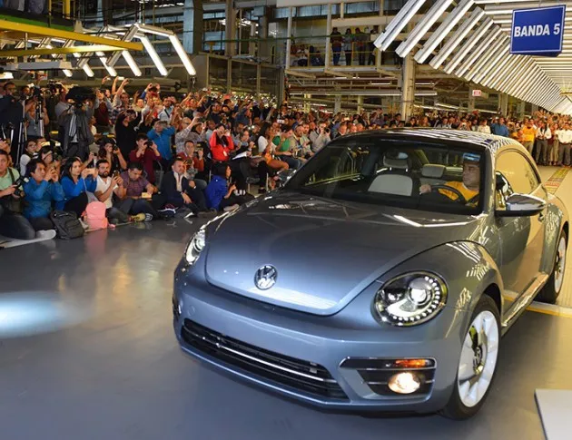 Volkswagen направи последния "Бръмбар" в историята 