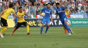 {{ otherArticle[0].article.title }}