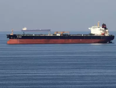Отвлякоха екипажа на гръцки танкер край Камерун 