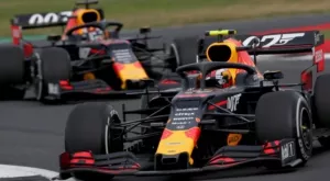 Ред Бул стъписа всички с рекордно време за питстоп (ВИДЕО)