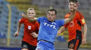 {{ otherArticle[0].article.title }}