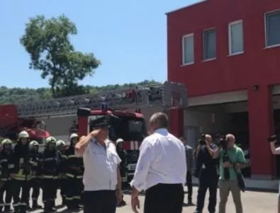 Борисов във Варна: Предвиждаме 10% увеличение на заплатите на пожарникарите