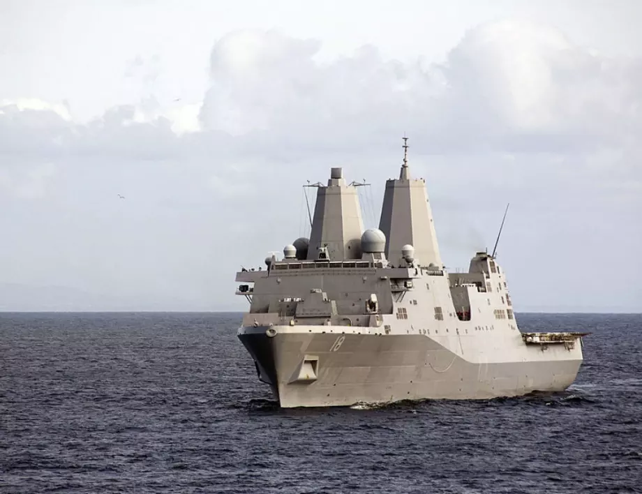 Китай разполага военни кораби в Близкия изток