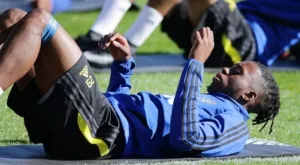 {{ otherArticle[0].article.title }}