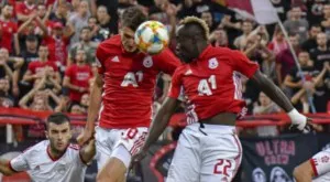 {{ otherArticle[0].article.title }}