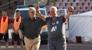 Пенев за новото правило при вратарите: Да застана аз да пазя?