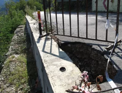 Асеновград настоява незабавно държавата да финансира укрепването на свлачищата