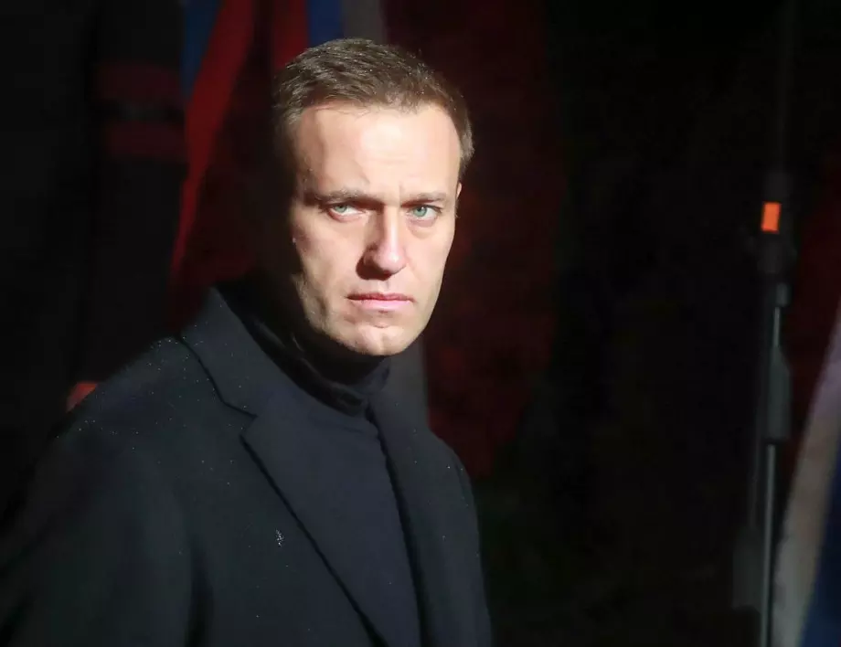 Руските власти поискаха Навални да влезе в затвора 