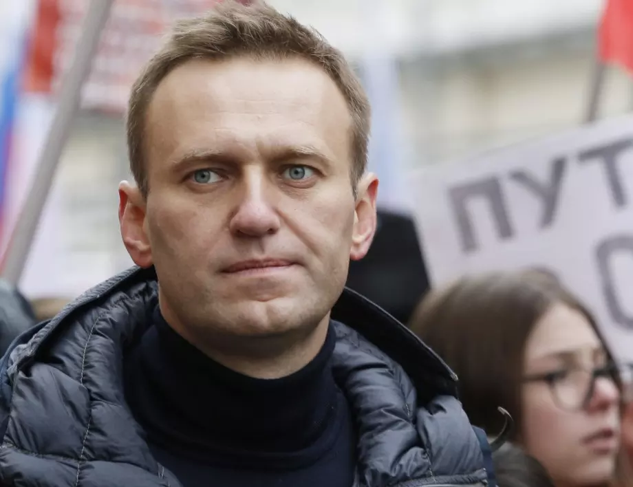 Обискират студиото и офиса на Навални