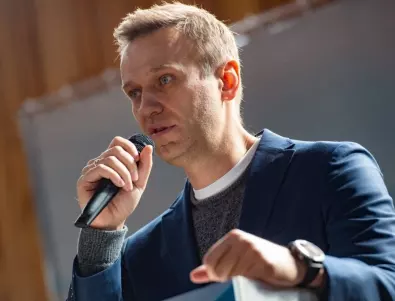 Навални се прибра в Москва, отклониха полета му заради тълпа от симпатизанти и медии*