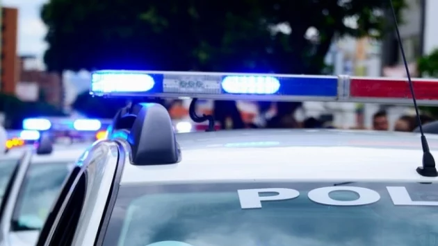 17-годишен задигна 12 000 лева от познат, намериха част от сумата в пода на жилището му