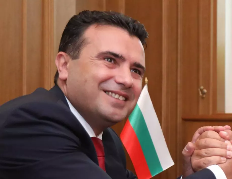 Посланиците в Скопие питат Заев как ще реши спора с България 