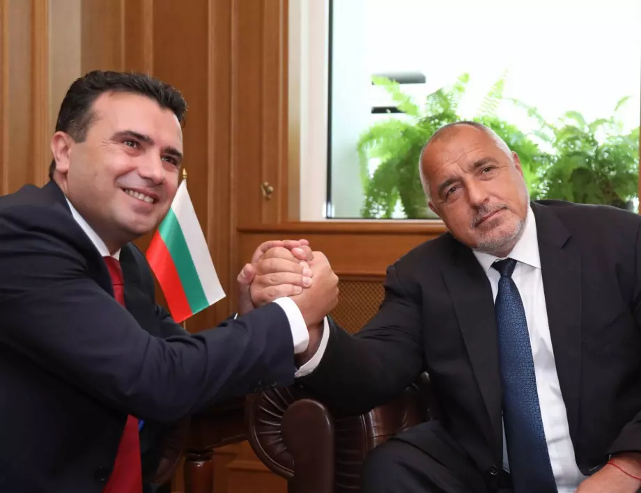 Владо Перев: "Несъществуващият" проблем и смешният Заев