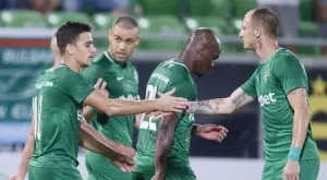 {{ otherArticle[0].article.title }}