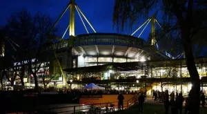 {{ otherArticle[0].article.title }}