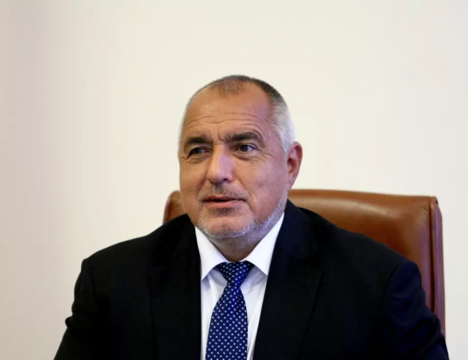 Виж какво, Мангъров, ако бях жена, щях да ти пусна