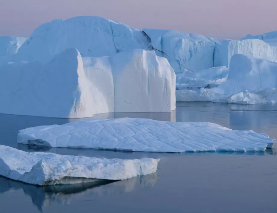 Топенето на ледовете в Гренландия повиши риска от наводнения по света